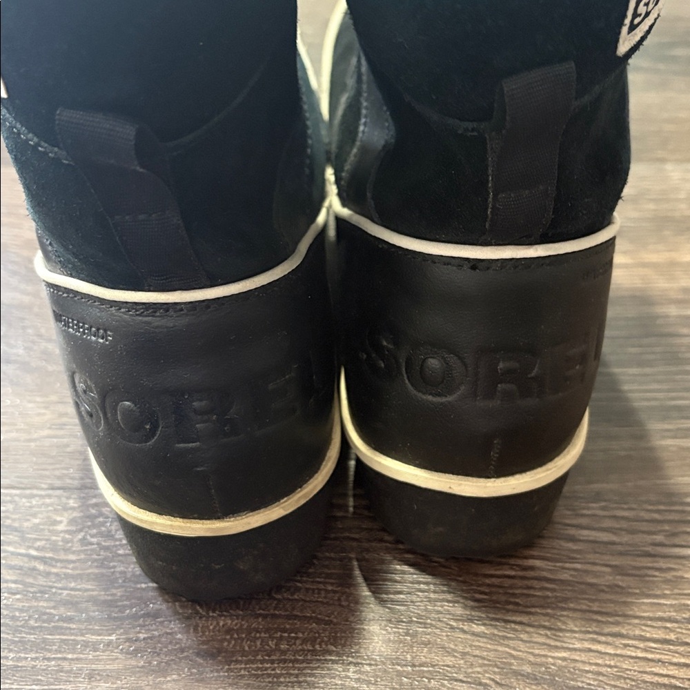 Sorel Women's Black Fur-Lined Winter Boots - Picture 4 of 6